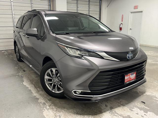 2023 Toyota Sienna XLE