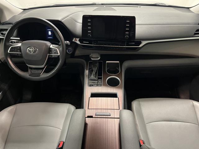 2023 Toyota Sienna XLE
