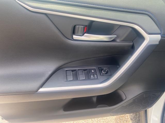 2019 Toyota RAV4 Hybrid XSE