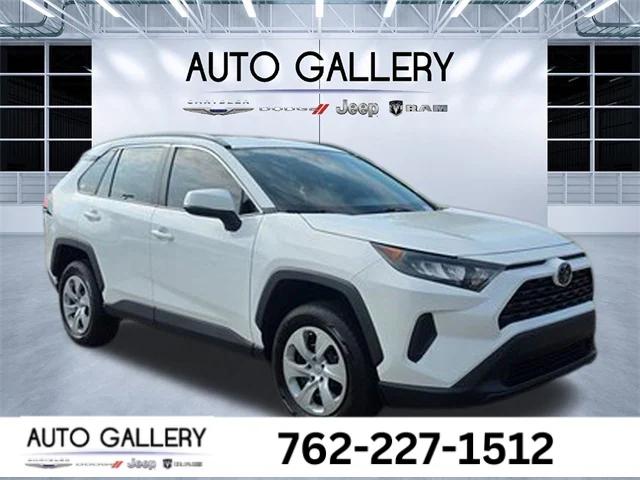 2020 Toyota RAV4 LE