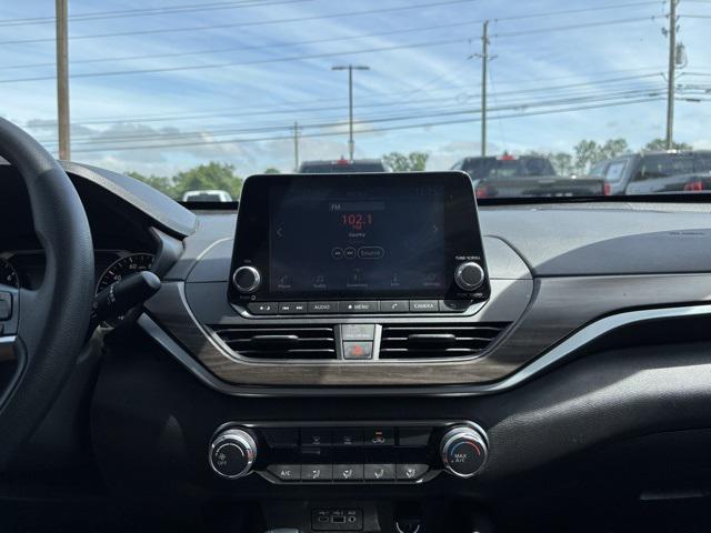 2024 Nissan Altima SV FWD