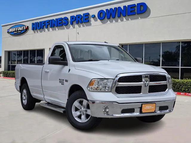 2019 RAM 1500 Classic SLT Regular Cab 4x2 8 Box