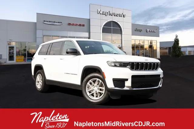 2023 Jeep Grand Cherokee L Laredo 4x4