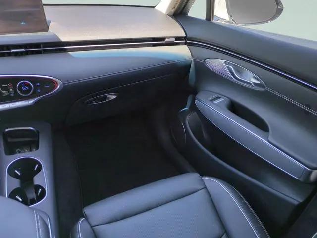 2024 Genesis GV70 Advanced AWD