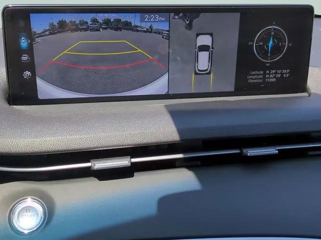 2024 Genesis GV70 Advanced AWD