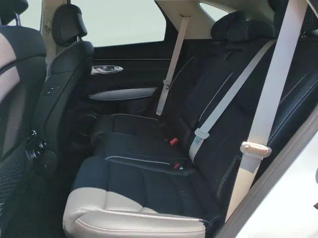 2024 Genesis GV70 Advanced AWD