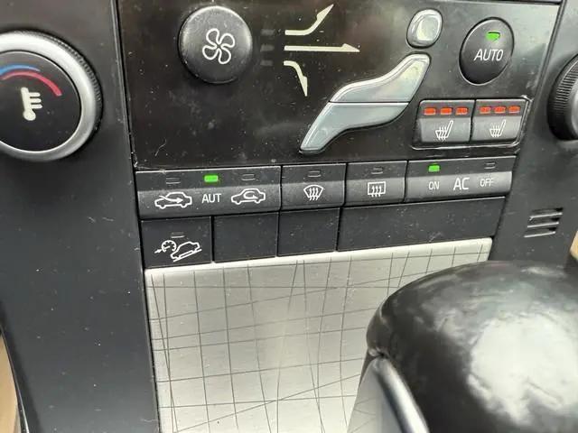 2011 Volvo XC70 3.2