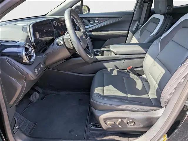 2025 Chevrolet V Blazer eAWD LT