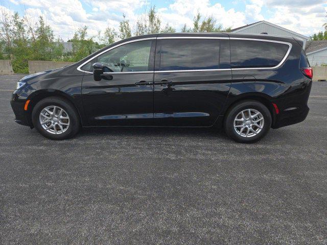 2025 Chrysler Pacifica PACIFICA SELECT