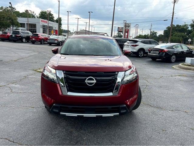 2024 Nissan Pathfinder Platinum FWD