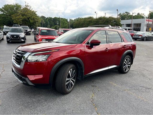 2024 Nissan Pathfinder Platinum FWD