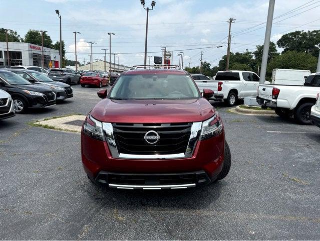 2024 Nissan Pathfinder Platinum FWD