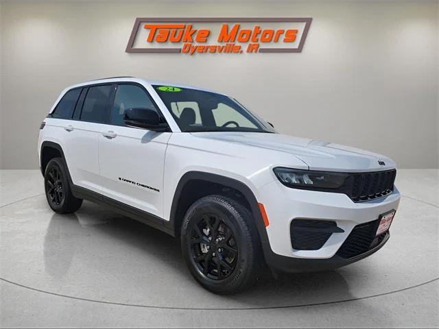 2024 Jeep Grand Cherokee Altitude 4x2