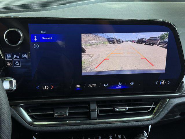 2025 Chevrolet Equinox LT1 w/PCY