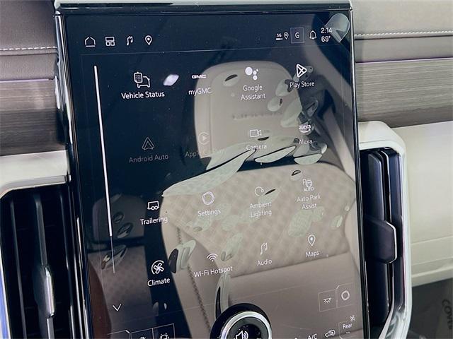 2025 GMC Acadia AWD Denali