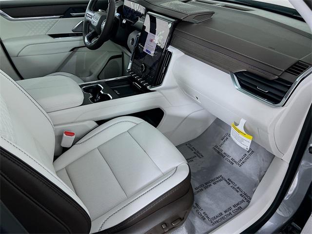 2025 GMC Acadia AWD Denali