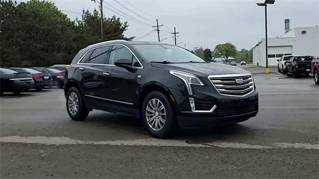Used 2018 Cadillac XT5 Luxury with VIN 1GYKNDRS2JZ164654 for sale in Waterford, MI