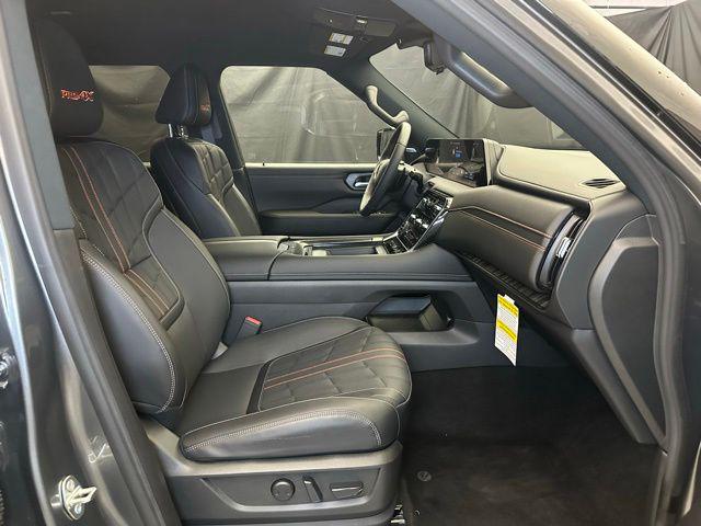 2025 Nissan Armada PRO-4X 4WD