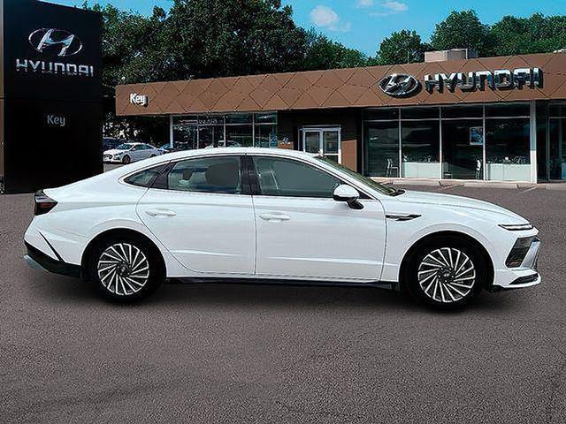 2025 Hyundai Sonata Hybrid SEL