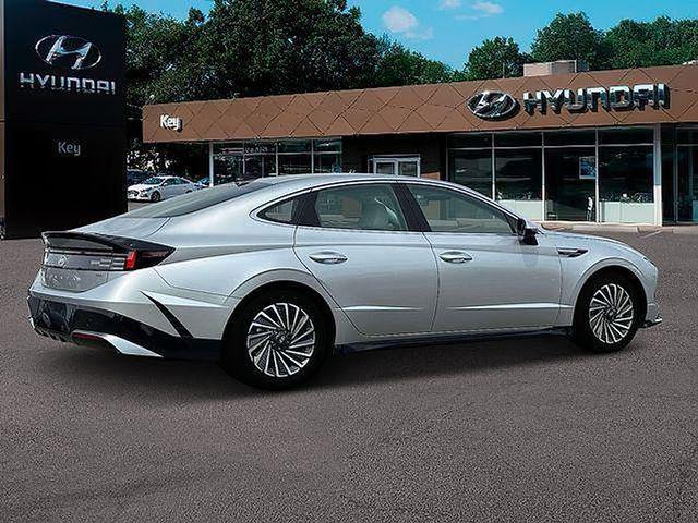 2025 Hyundai Sonata Hybrid Limited