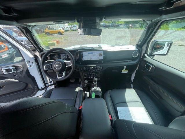 2025 Jeep Wrangler WRANGLER 4-DOOR SAHARA