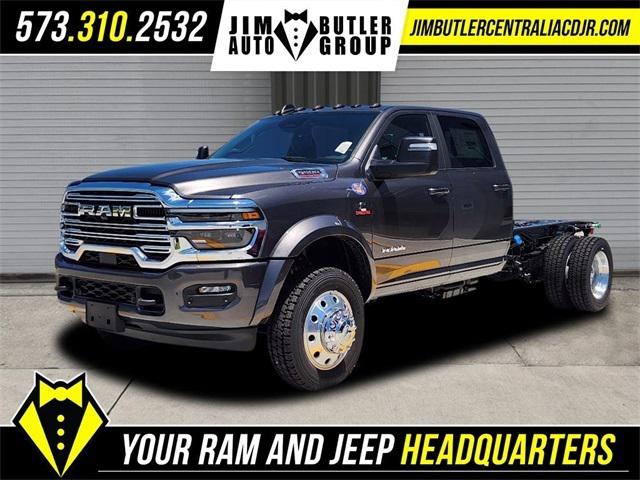 2025 RAM Ram 5500 Chassis Cab RAM 5500 BIG HORN CHASSIS CREW CAB 4X4 60 CA