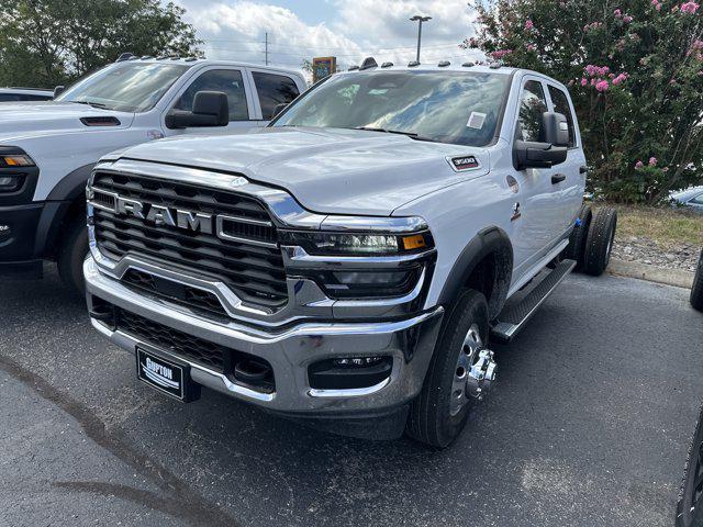 2025 RAM Ram 3500 Chassis Cab RAM 3500 TRADESMAN CREW CAB CHASSIS 4X4 60 CA