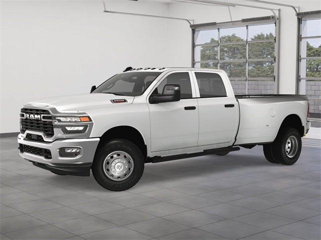 2025 RAM Ram 3500 RAM 3500 TRADESMAN CREW CAB 4X4 8 BOX