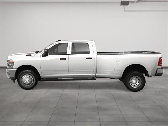 2025 RAM Ram 3500 RAM 3500 TRADESMAN CREW CAB 4X4 8 BOX