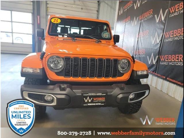 2025 Jeep Gladiator GLADIATOR HIGH TIDE 4X4