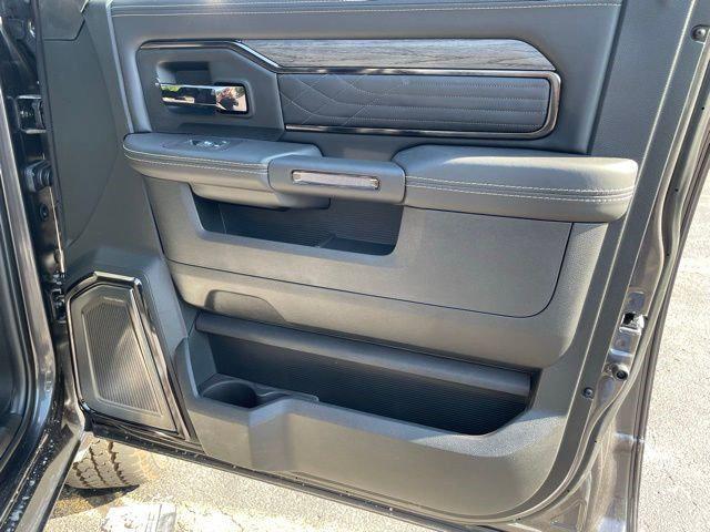 2025 Ram 2500 Limited Crew Cab 4x4 6'4" Box