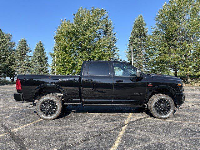 2025 RAM Ram 2500 RAM 2500 LIMITED CREW CAB 4X4 64 BOX