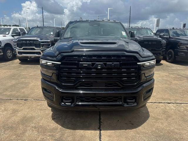 2025 RAM Ram 3500 RAM 3500 LIMITED CREW CAB 4X4 8 BOX