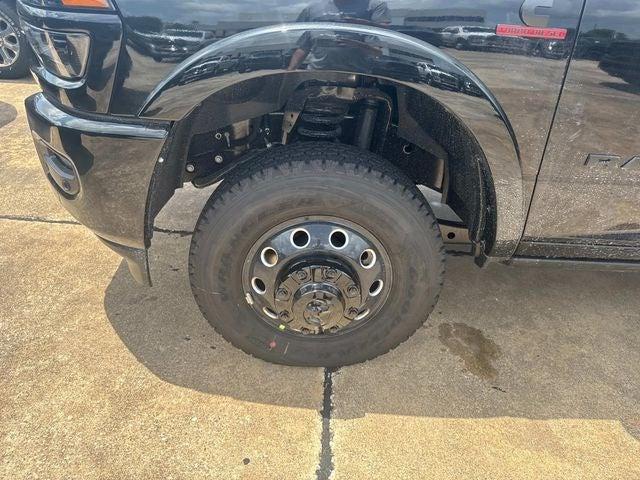 2025 RAM Ram 3500 RAM 3500 LIMITED CREW CAB 4X4 8 BOX