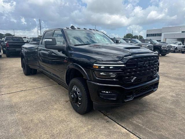 2025 RAM Ram 3500 RAM 3500 LIMITED CREW CAB 4X4 8 BOX