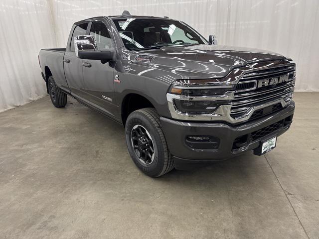 2025 RAM Ram 3500 RAM 3500 LARAMIE CREW CAB 4X4 8 BOX 2025 RAM Ram 3500 RAM 3500 LARAMIE CREW CAB 4X4 8 BOX