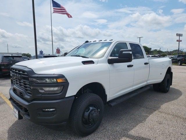 2025 RAM Ram 3500 RAM 3500 TRADESMAN CREW CAB 4X4 8 BOX