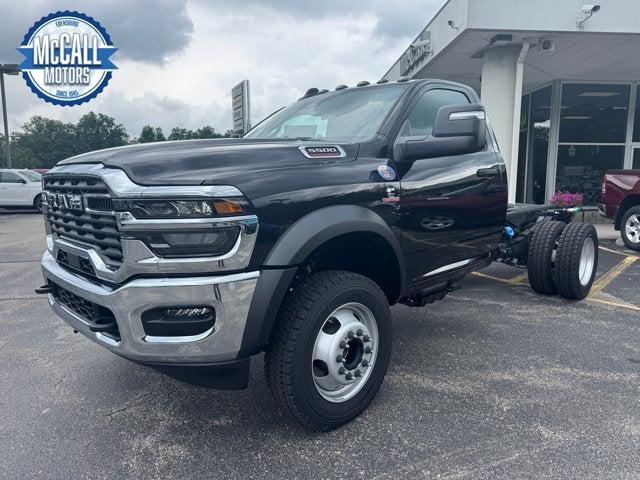 2025 RAM Ram 5500 Chassis Cab RAM 5500 TRADESMAN CHASSIS REGULAR CAB 4X4 60 CA