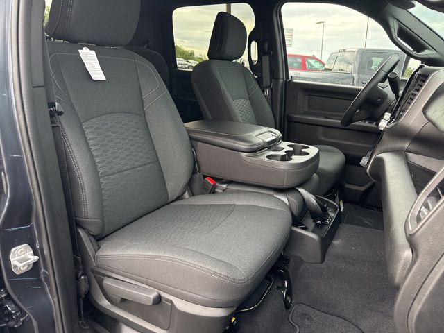 2025 Ram 2500 Tradesman Crew Cab 4x4 6'4" Box