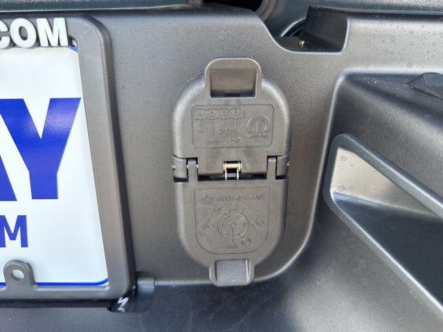 2025 Ram 2500 Tradesman Crew Cab 4x4 6'4" Box