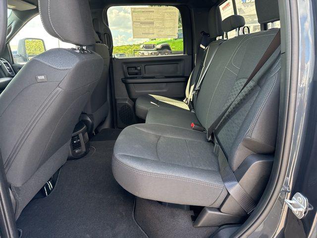 2025 Ram 2500 Tradesman Crew Cab 4x4 6'4" Box