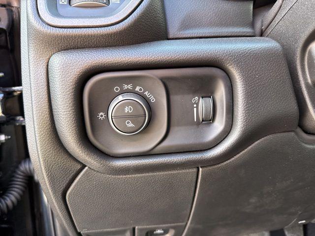 2025 Ram 2500 Tradesman Crew Cab 4x4 6'4" Box