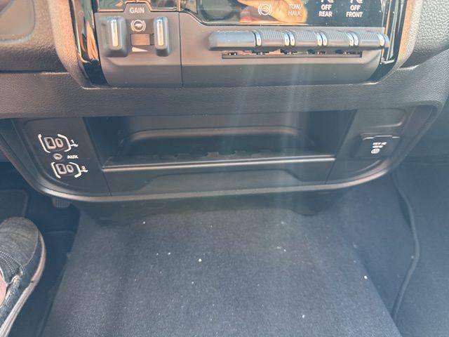 2025 Ram 2500 Tradesman Crew Cab 4x4 6'4" Box