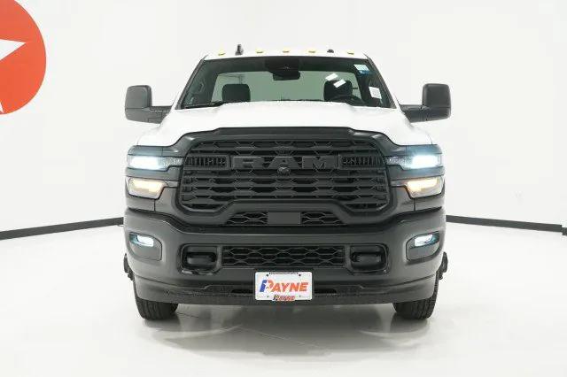 2025 RAM Ram 3500 Chassis Cab RAM 3500 TRADESMAN CHASSIS REGULAR CAB 4X4 84 CA
