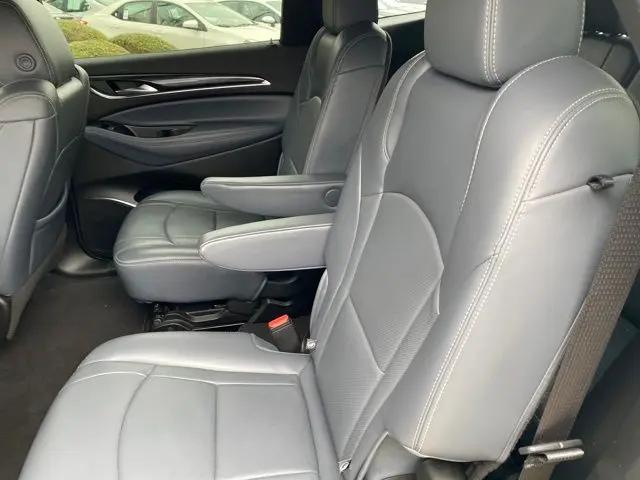 2022 Buick Enclave FWD Essence