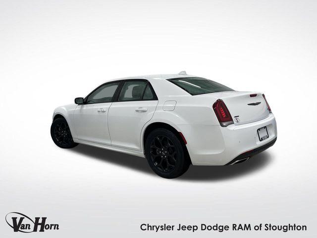 2023 Chrysler 300 Touring-L AWD