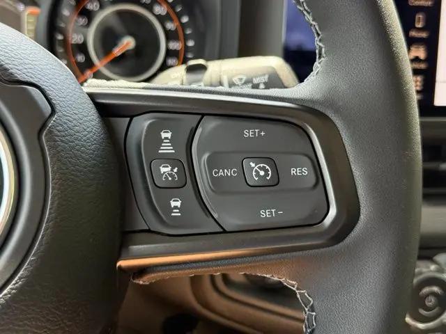 2025 Jeep Wrangler 4-Door Summit 4x4