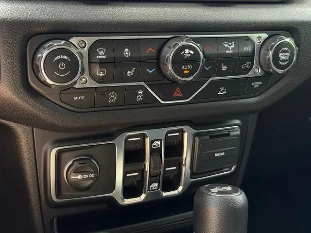 2025 Jeep Wrangler 4-Door Summit 4x4