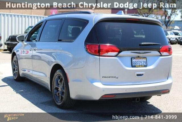 2020 Chrysler Pacifica Touring L Plus