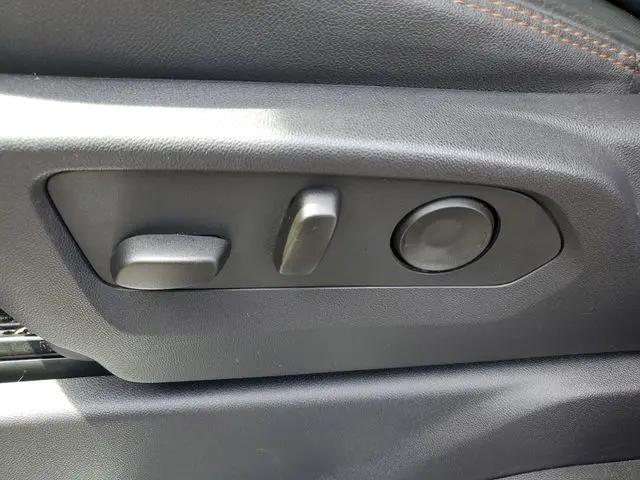 2024 GMC Sierra 1500 4WD Crew Cab Short Box AT4
